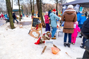 Елка 29 декабря 2013 года в Долгопрудном - организовал ее житель города Илюшин Антон